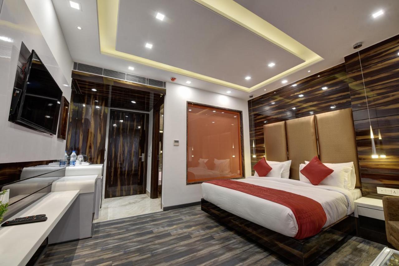 Golden Tree Hotel Noida Buitenkant foto