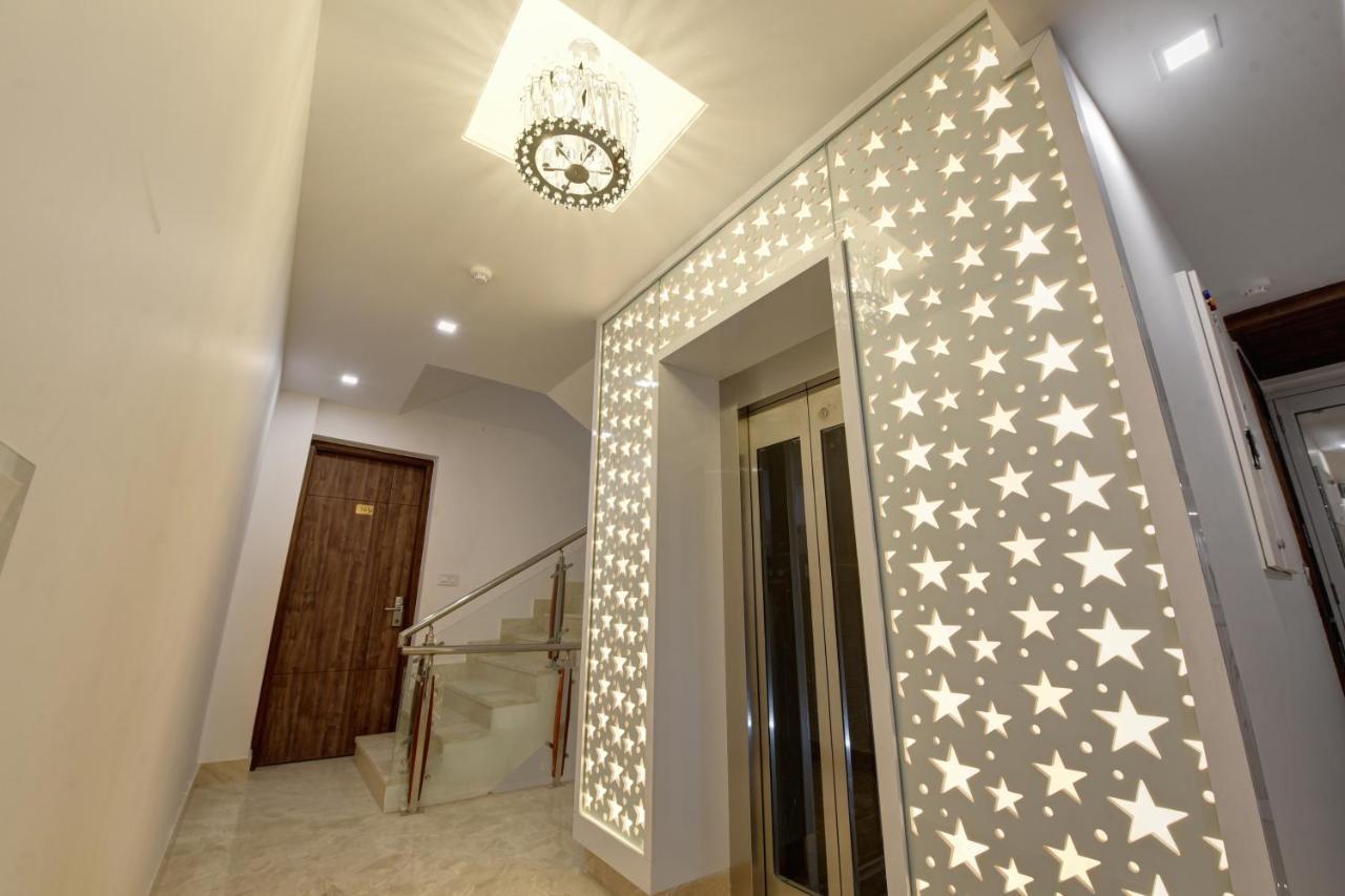 Golden Tree Hotel Noida Buitenkant foto