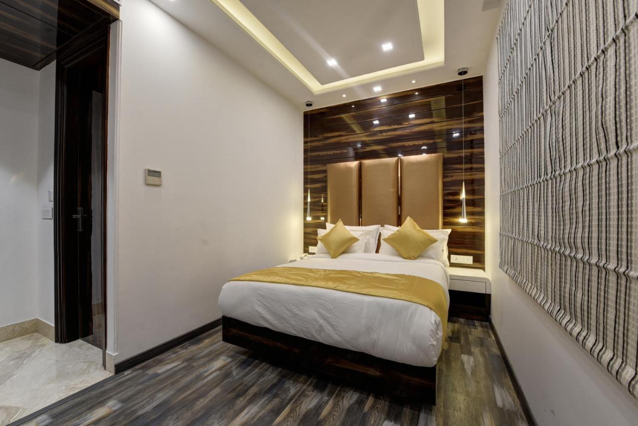 Golden Tree Hotel Noida Buitenkant foto